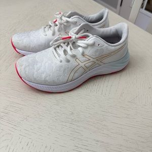 ASICS tennis shoes